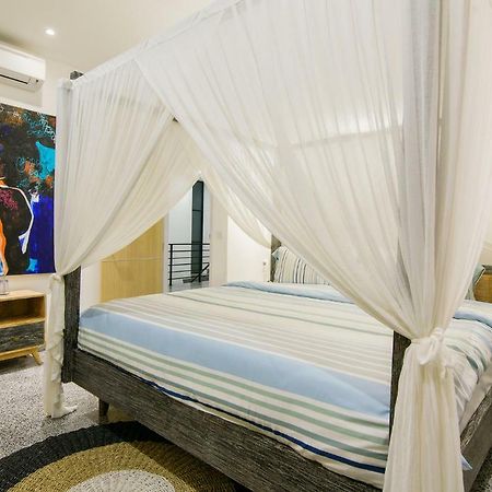 Villa Como Close To Finns Beach Club Кута Экстерьер фото